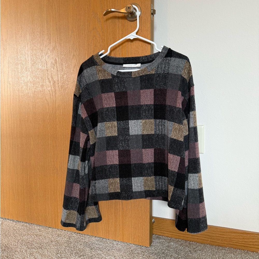 Lush Multicolor Herringbone Pattern Top